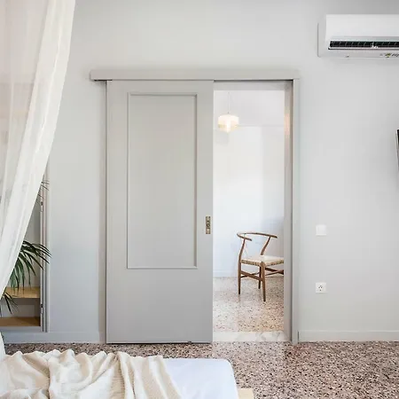 Artemide Places-splantzia Square Hanya
