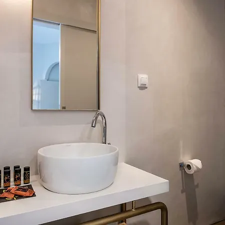 Artemide Places-splantzia Square *