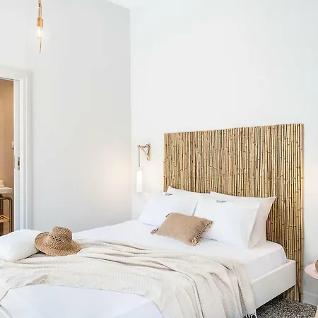 Artemide Places-splantzia Square Hanya