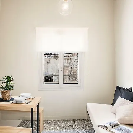 Apartment Artemide Places-splantzia Square