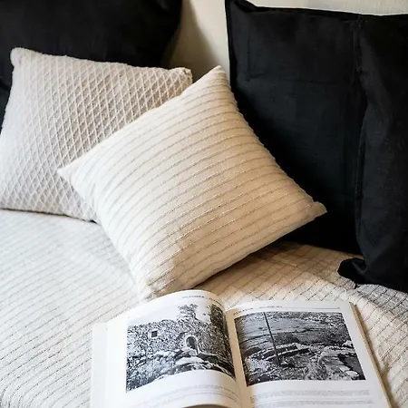 Artemide Places-splantzia Square