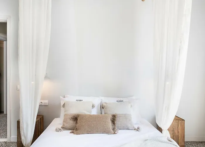 Artemide Places-splantzia Square