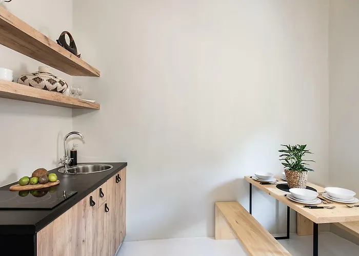 Artemide Places-splantzia Square