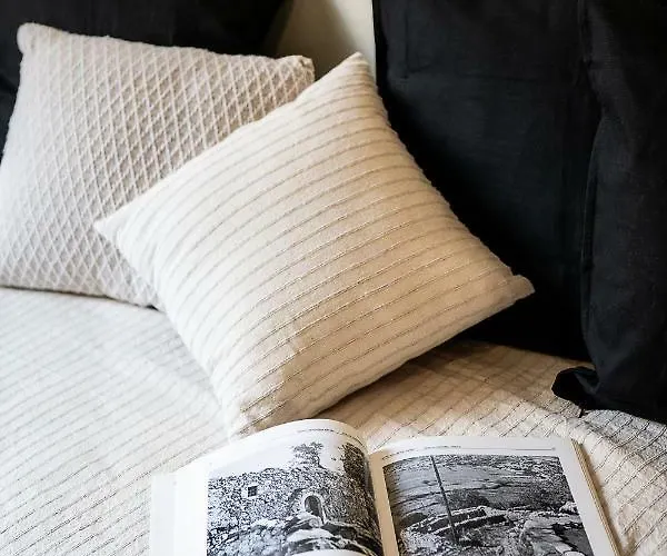 Artemide Places-splantzia Square