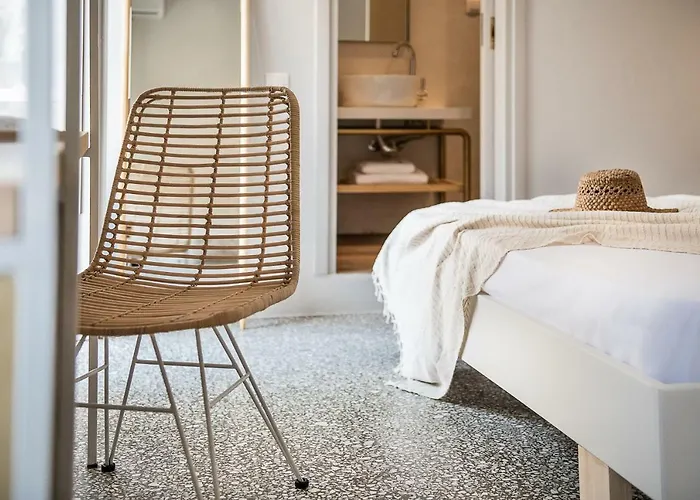 Artemide Places-splantzia Square *